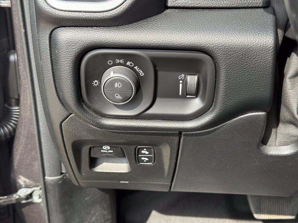 Used 2021 RAM 1500 Big Horn AWD/4WD image 19