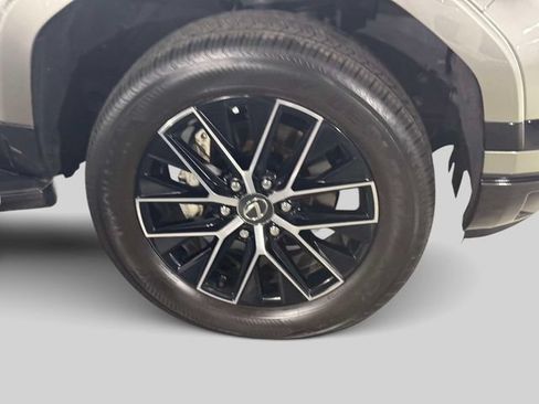 Certified 2025 Lexus GX 550 w/ Accessory Package (2T) AWD/4WD image 7