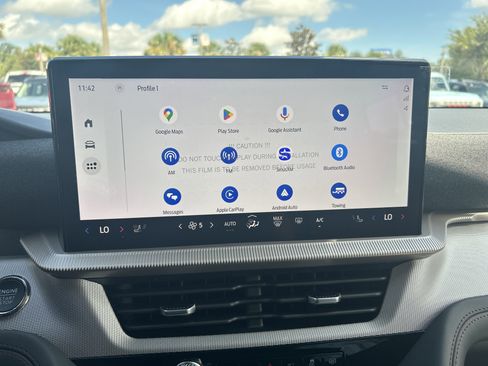 New 2025 Ford Explorer Active w/ Active Comfort Package image 23