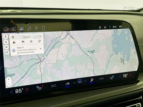 Used 2026 Chevrolet Traverse LT image 7