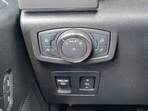 Used 2019 Ford F150 XLT w/ Equipment Group 302A Luxury AWD/4WD image 21