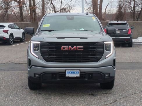Used 2025 GMC Sierra 1500 Elevation image 8