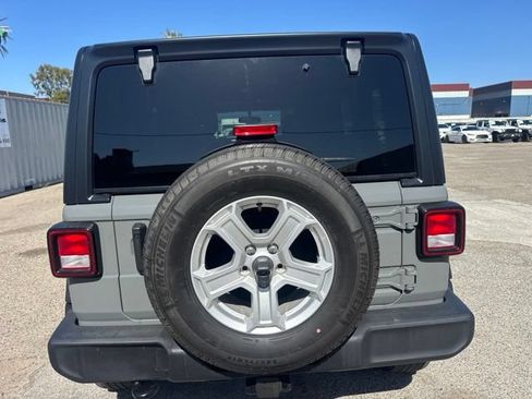 Used 2022 Jeep Wrangler Unlimited Sport AWD/4WD image 6