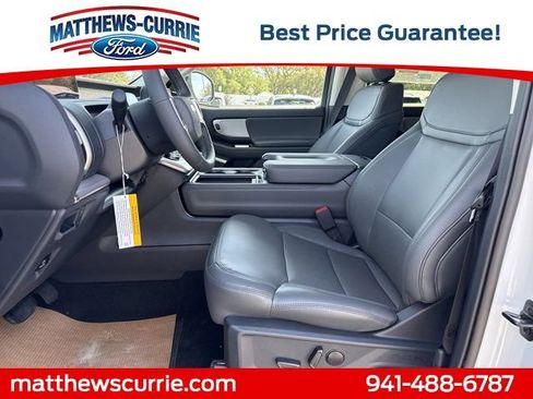 New 2026 Ford Expedition Active image 8