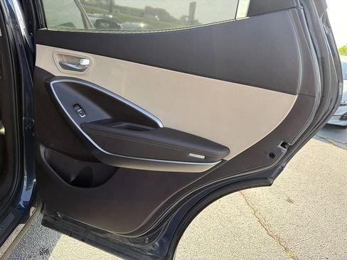Used 2017 Hyundai Santa Fe Sport FWD image 16