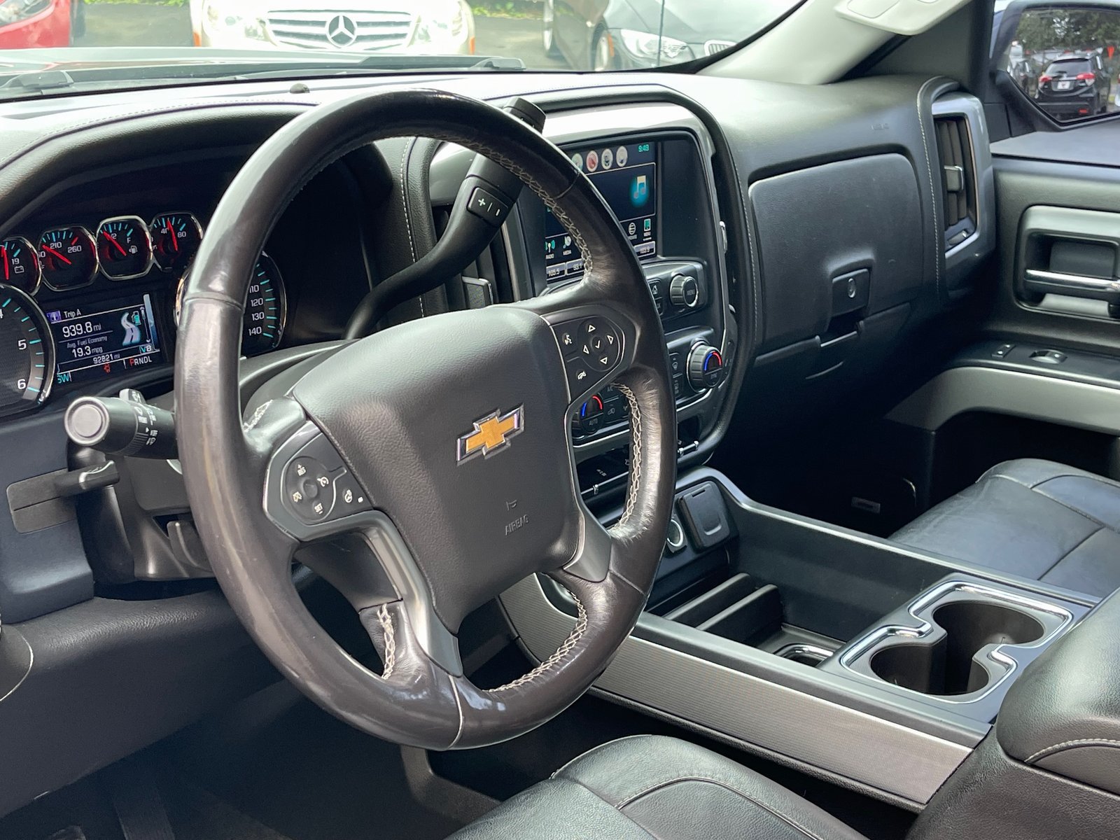 Used 2018 Chevrolet Silverado 1500 LTZ Z71 w/ LTZ Plus Package AWD/4WD image 11