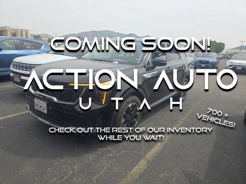 Used 2024 Kia Sorento S FWD image 1