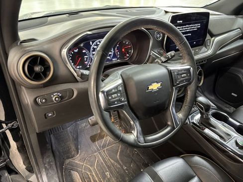 Used 2023 Chevrolet Blazer Premier w/ Driver Confidence II Package image 9