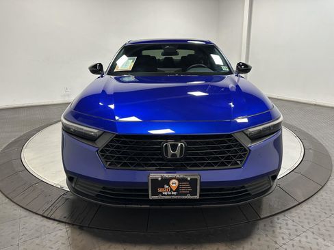 Used 2025 Honda Accord Sport image 4