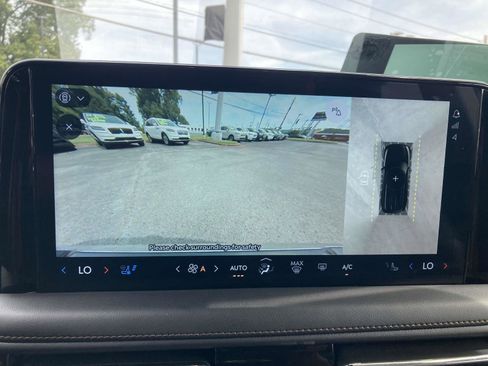 Certified 2025 Lincoln Aviator AWD w/ Equipment Group 101A image 25