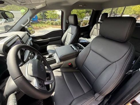 New 2025 Ford F150 XLT w/ Equipment Group 301A Standard image 17