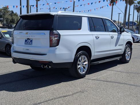 Used 2024 Chevrolet Suburban Premier image 2