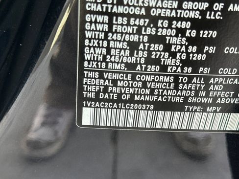 Certified 2020 Volkswagen Atlas Cross Sport S image 29