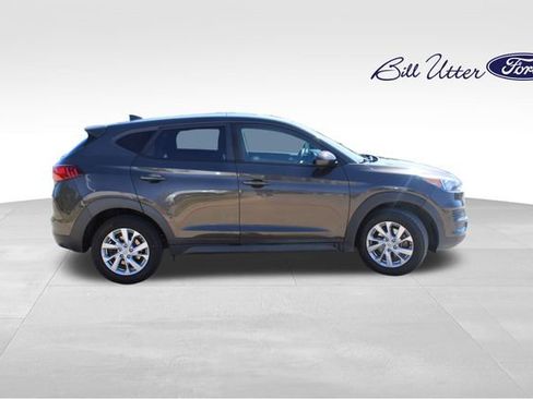 Used 2019 Hyundai Tucson SE image 4