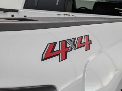 Used 2019 Chevrolet Silverado 1500 LT AWD/4WD image 14