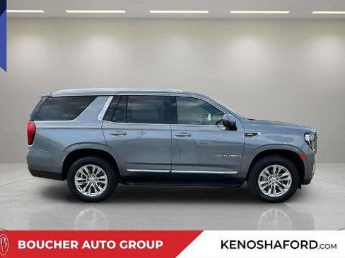Used 2021 GMC Yukon SLT w/ SLT Premium Package AWD/4WD image 4