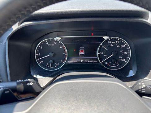 Used 2025 Nissan Rogue SV FWD image 43