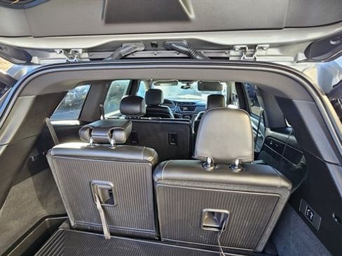 Used 2024 Cadillac XT6 Luxury w/ LPO, Floor Liner Package AWD/4WD image 30