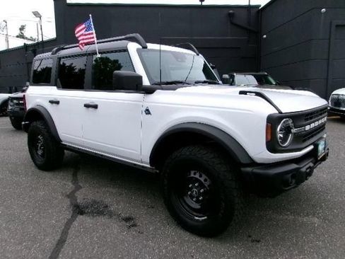 Certified 2023 Ford Bronco Black Diamond AWD/4WD image 3