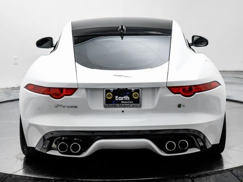Used 2016 Jaguar F-TYPE R image 11