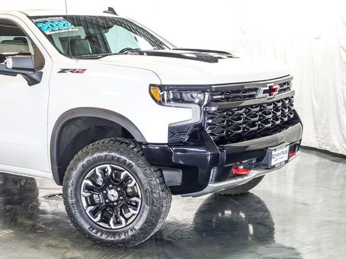 Certified 2022 Chevrolet Silverado 1500 ZR2 w/ Technology Package AWD/4WD image 3
