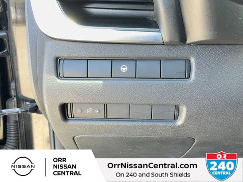 Used 2021 Nissan Rogue SV AWD/4WD image 18