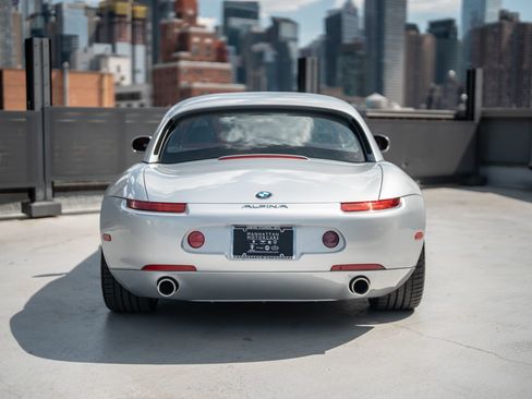 Used 2003 BMW Z8 RWD image 43