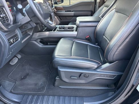 Used 2025 Ford F250 Lariat image 12