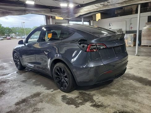 Used 2023 Tesla Model Y Long Range AWD/4WD image 4