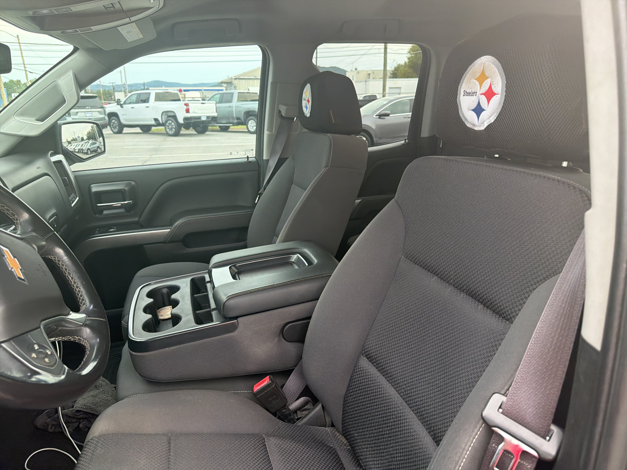 Used 2017 Chevrolet Silverado 1500 LT w/ All Star Edition AWD/4WD image 9