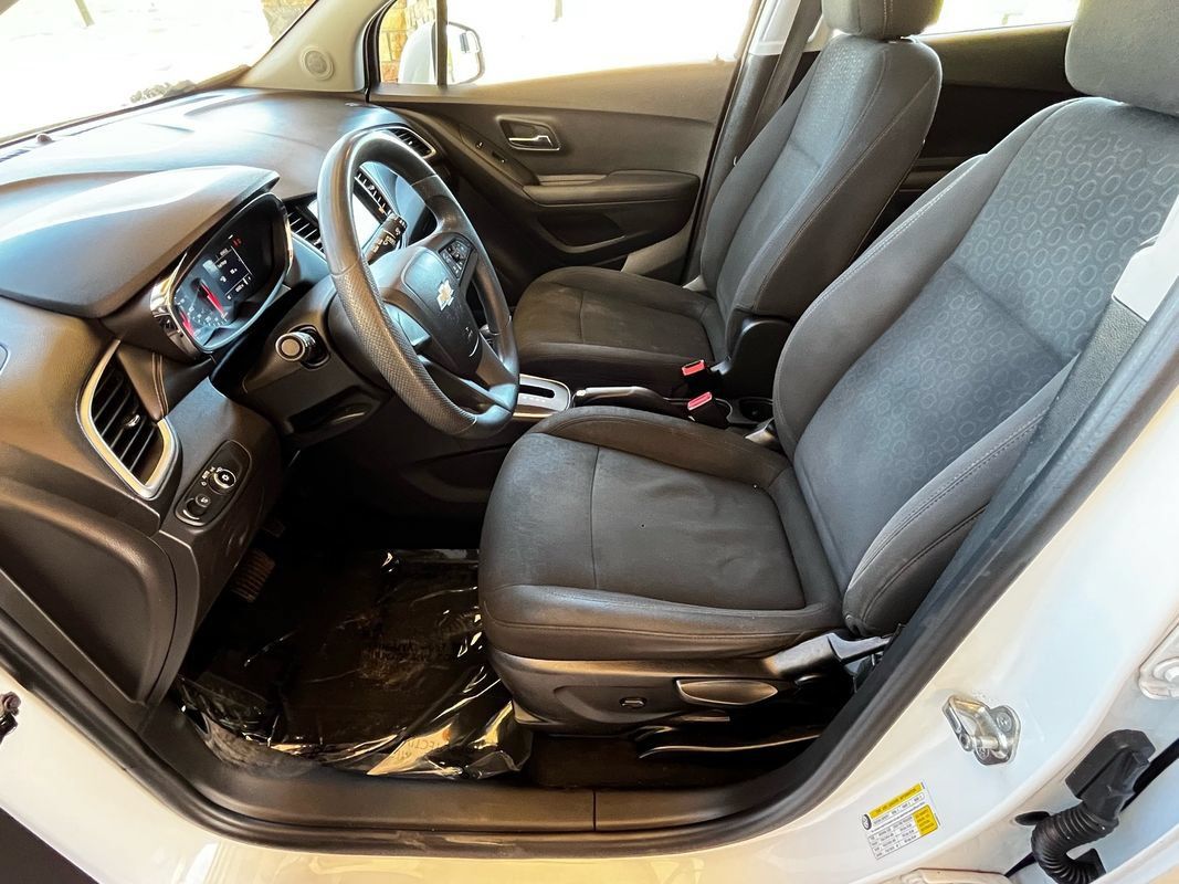 Used 2017 Chevrolet Trax LS FWD image 10