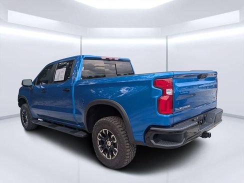 Used 2022 Chevrolet Silverado 1500 ZR2 w/ Technology Package AWD/4WD image 5