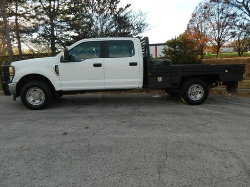 Used 2017 Ford F350 XL w/ XL Value Package image 4