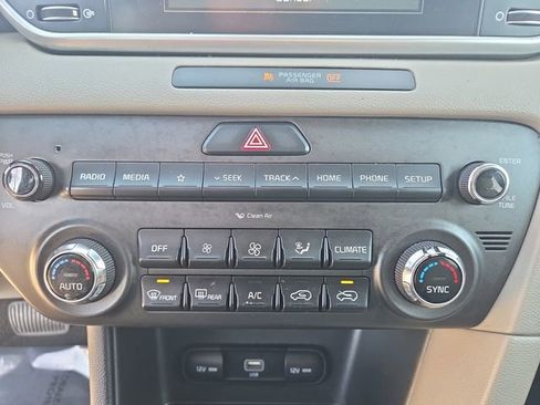 Used 2020 Kia Sportage LX w/ LX Popular Package image 25