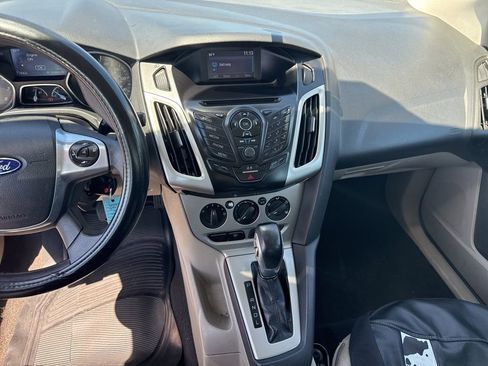 Used 2014 Ford Focus SE image 8