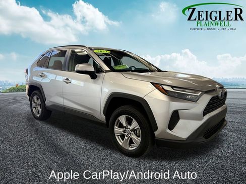 Used 2022 Toyota RAV4 XLE w/ Convenience Package AWD/4WD image 7