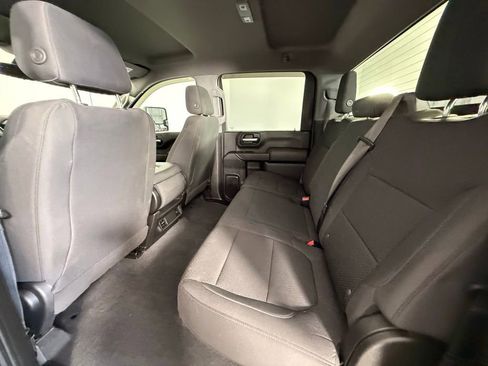 Used 2021 Chevrolet Silverado 2500 Custom w/ Custom Value Package AWD/4WD image 17