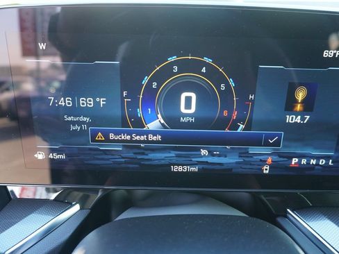Used 2026 Chevrolet Suburban RST RWD image 17