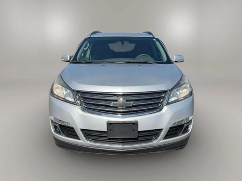 Used 2017 Chevrolet Traverse LT AWD/4WD image 2