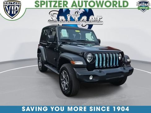 Used 2022 Jeep Wrangler Sport AWD/4WD image 3