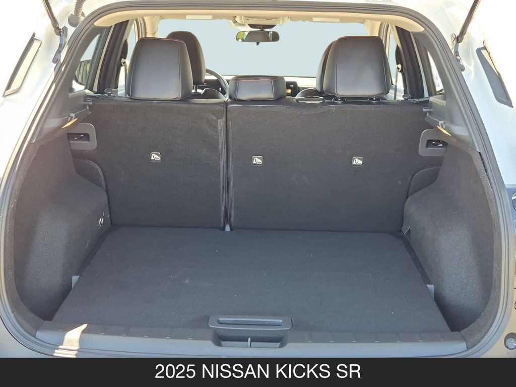 Certified 2025 Nissan Kicks SR FWD image 23