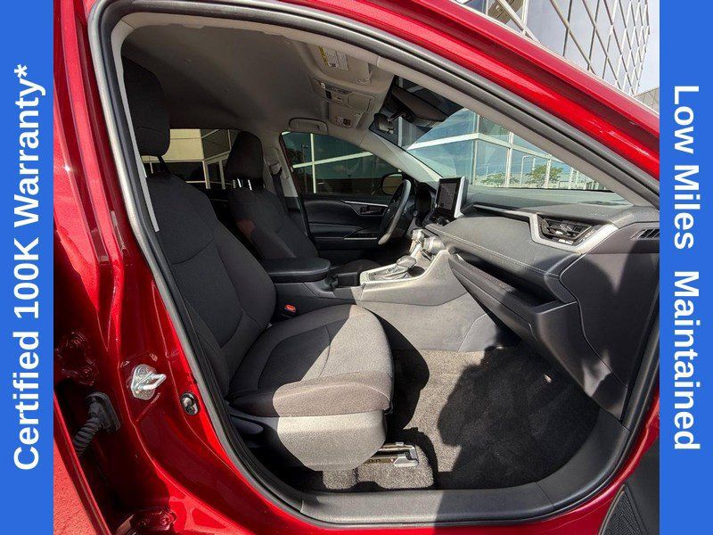 Used 2024 Toyota RAV4 LE FWD image 10