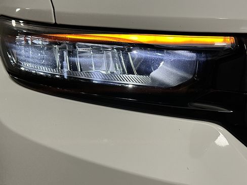 Certified 2023 Jeep Grand Cherokee Altitude AWD/4WD image 39