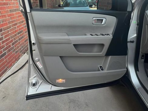 Used 2015 Honda Pilot LX image 13