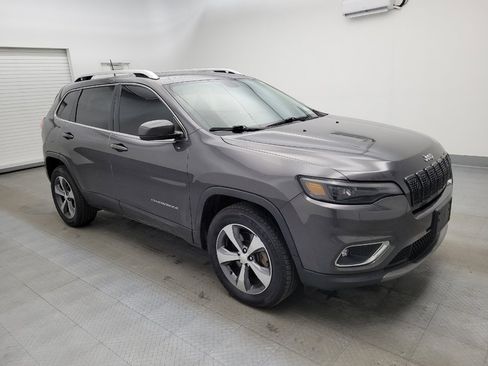 Used 2019 Jeep Cherokee Limited image 11