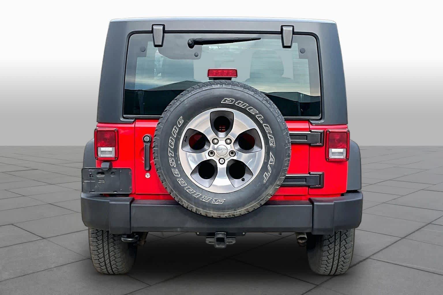 Used 2016 Jeep Wrangler Sport w/ Connectivity Group AWD/4WD image 5