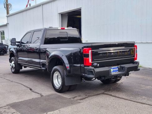 Used 2026 Ford F350 Platinum AWD/4WD image 3