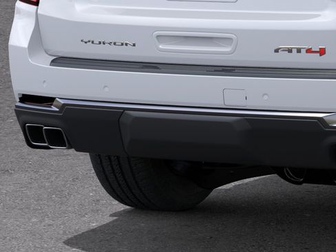 New 2026 GMC Yukon AT4 Ultimate w/ LPO, Floor Liner Package AWD/4WD image 38