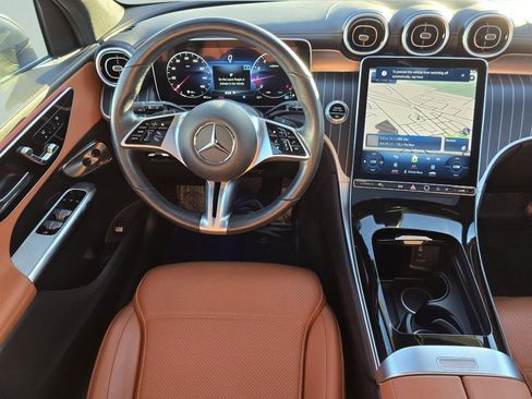 Used 2023 Mercedes-Benz GLC 300 4MATIC image 30