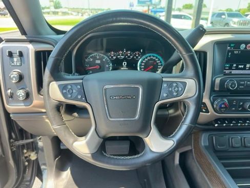 Used 2018 GMC Sierra 1500 Denali w/ Denali Ultimate Package AWD/4WD image 20
